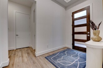 3517 McIlhenny St in Houston, TX - Foto de edificio - Building Photo