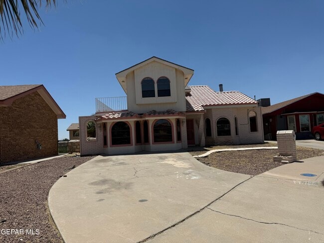property at 11708 Sierra Azul Dr