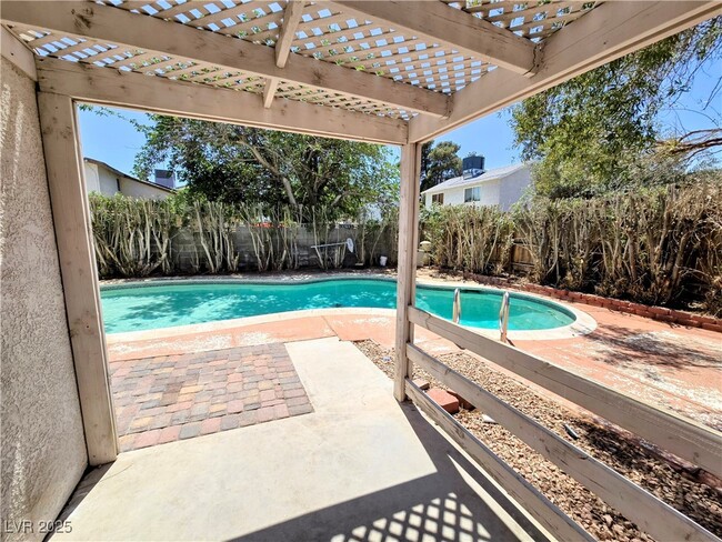 property at 3541 Bronco Rd