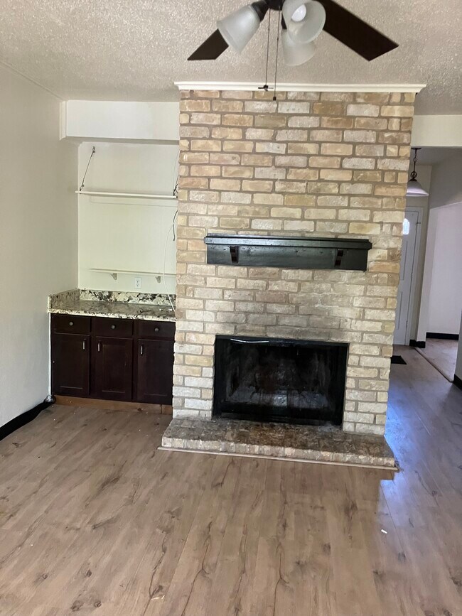 626 Trailwood Ct in Garland, TX - Building Photo - Building Photo