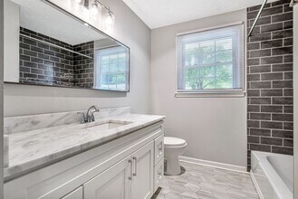 213 Ivy Dr in Hendersonville, TN - Building Photo - Building Photo