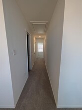 635 Whoopers Lp in Uhland, TX - Foto de edificio - Building Photo