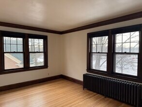 4143 17th Ave S, Unit Two in Minneapolis, MN - Foto de edificio - Building Photo