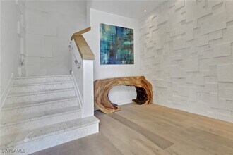 15161 Palmer Lake Cir in Naples, FL - Foto de edificio - Building Photo