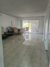 8814 W McNab Rd, Unit 306 in Tamarac, FL - Building Photo - Building Photo