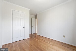 9663 Franklin Woods Pl in Lorton, VA - Building Photo