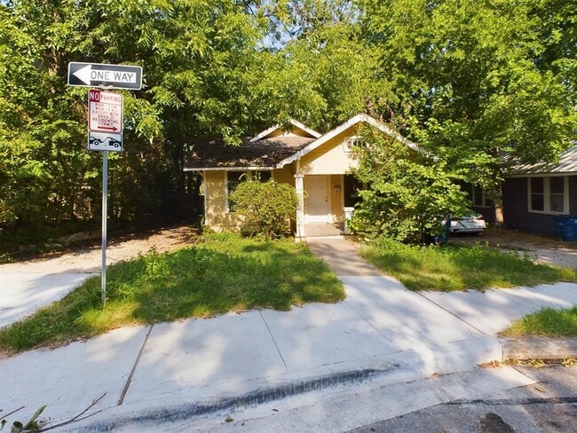 property at 2818 Salado St