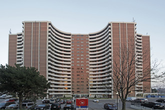 Richview Terrace in Toronto, ON - Building Photo - Building Photo