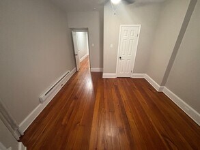 501 E Montgomery Ave in North Wales, PA - Building Photo - Building Photo