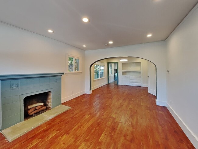 976 55th St in Oakland, CA - Building Photo - Building Photo