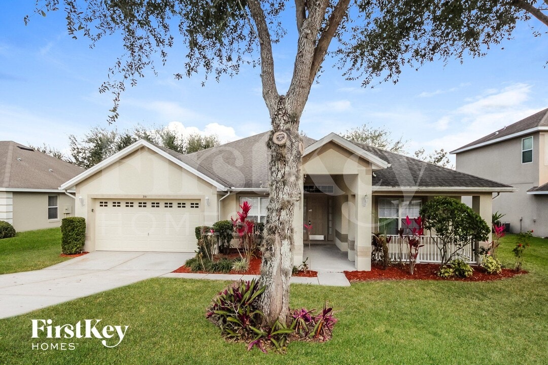 381 Maudehelen St in Apopka, FL - Building Photo