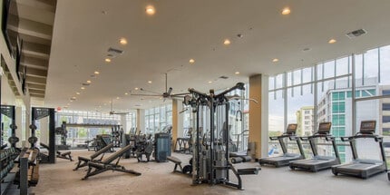 4890 Sunroad Centrum Ln in San Diego, CA - Building Photo - Building Photo