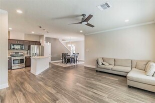 4339 Cetti St in Houston, TX - Building Photo