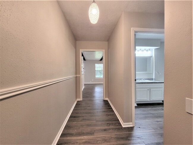 17303 Fife Ln in Webster, TX - Building Photo - Building Photo