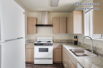 4750 21st Ave NE in Seattle, WA - Building Photo - Building Photo