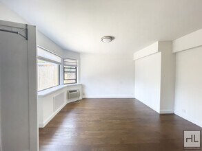 BEEKMAN PLACE, Unit PHD in New York, NY - Building Photo - Building Photo