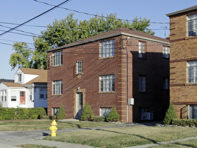 4322 Schenck Ave in Cincinnati, OH - Building Photo - Building Photo