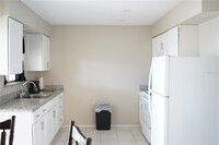 1308 Burbank Ct in Sun City Center, FL - Building Photo - Building Photo