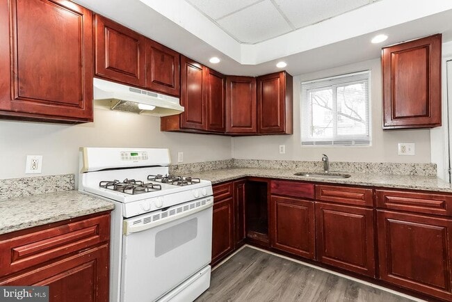 2011 Wilmot St in Philadelphia, PA - Building Photo - Building Photo