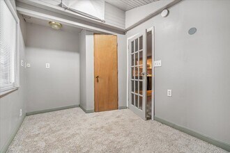 2609 Maplewood Ave in Lansing, MI - Building Photo - Building Photo