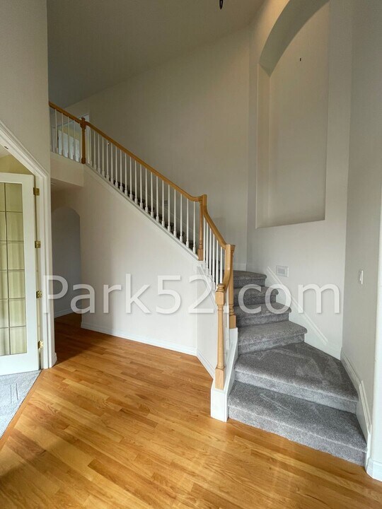 3708 43rd Ave Ct NE in Tacoma, WA - Building Photo