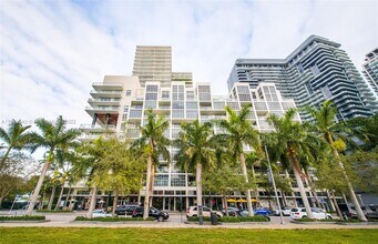 3470 E Coast Ave, Unit h2001 in Miami, FL - Building Photo - Building Photo