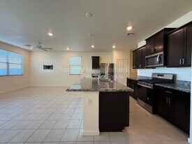 12538 W Orangewood Ave in Glendale, AZ - Building Photo