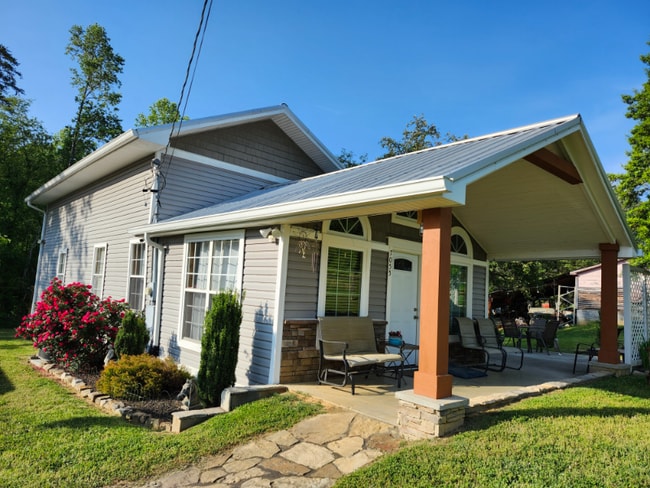 7055 Tomotley Rd in Maryville, TN - Building Photo - Building Photo