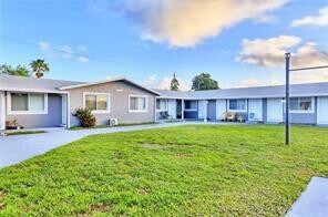 7421 Venetian St in Miramar, FL - Building Photo