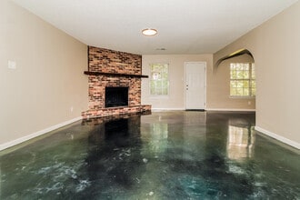 204 Corkwood Dr in Jacksonville, AR - Building Photo - Building Photo