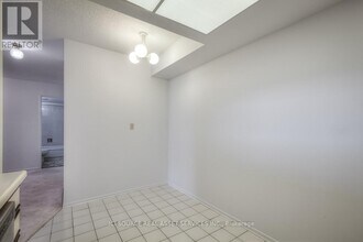 330-1330 Alton Towers Cir in Toronto, ON - Building Photo - Building Photo