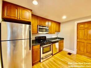 428 Franklin St, Unit 1L in Cambridge, MA - Building Photo - Building Photo