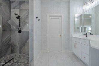 12630 Panasoffkee Dr in North Fort Myers, FL - Building Photo - Building Photo
