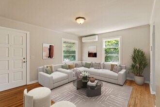 521 Whitworth Ave S in Renton, WA - Building Photo - Building Photo