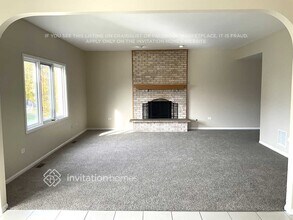 18160 Goesel Dr in Tinley Park, IL - Foto de edificio - Building Photo