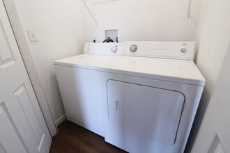 318 Raymond St in Morgantown, WV - Building Photo - Building Photo