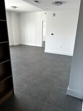 223 NE 26th Ter, Unit A2 in Miami, FL - Foto de edificio - Building Photo