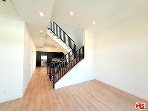 3414 London St in Los Angeles, CA - Foto de edificio - Building Photo