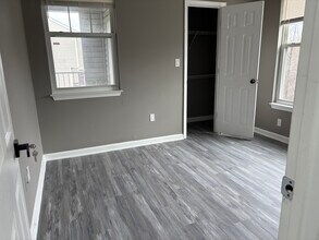 7416 Hindon Cir in Windsor Mill, MD - Foto de edificio - Building Photo