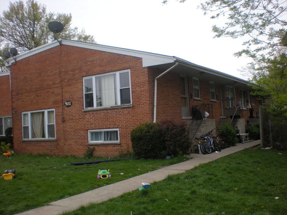 502 E Pine Ave in Bensenville, IL - Building Photo