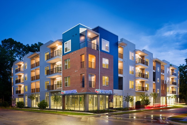 College Park at Midtown in Gainesville, FL - Building Photo - Building Photo