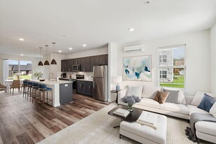 Springside Middletown in Middletown, CT - Building Photo