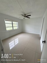 8730 N Sherman Cir in Miramar, FL - Building Photo - Building Photo