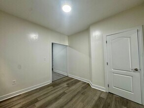 124 74th St in North Bergen, NJ - Foto de edificio - Building Photo