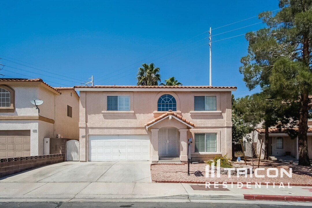 1446 Lodgepole Dr in Henderson, NV - Building Photo