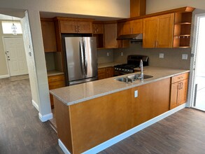 2396 Amethyst Way in Santa Rosa, CA - Building Photo - Building Photo