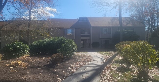 property at 5 Thayer Pond Dr