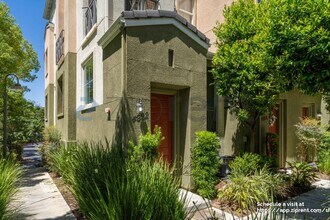 4952 Haight Terrace in San Diego, CA - Building Photo - Building Photo