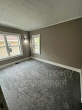 4661 Pacific St in Omaha, NE - Building Photo - Building Photo