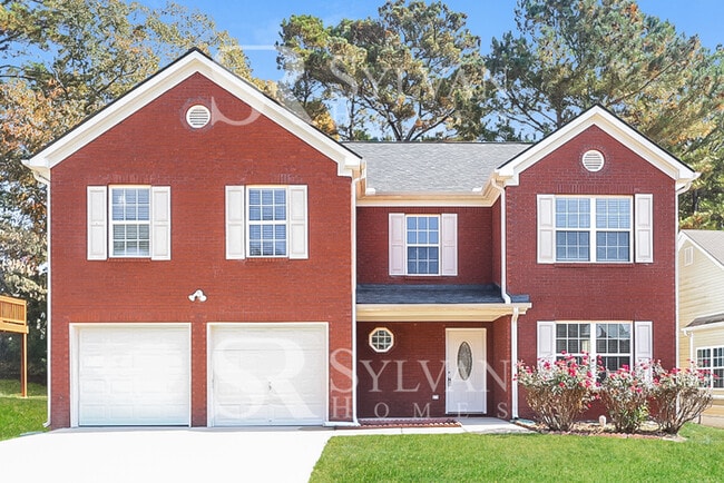 6832 Ridgewood Ln in Riverdale, GA - Building Photo - Building Photo